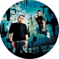 2-4GROOVES - Writing On the Wall (Original Club Mix)